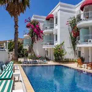 Hotel La Brezza &