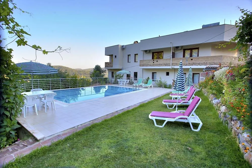 Efes Butik Otel Киразлы Турция