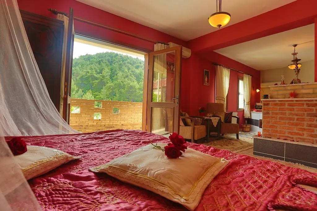 Efes Butik Otel Киразлы