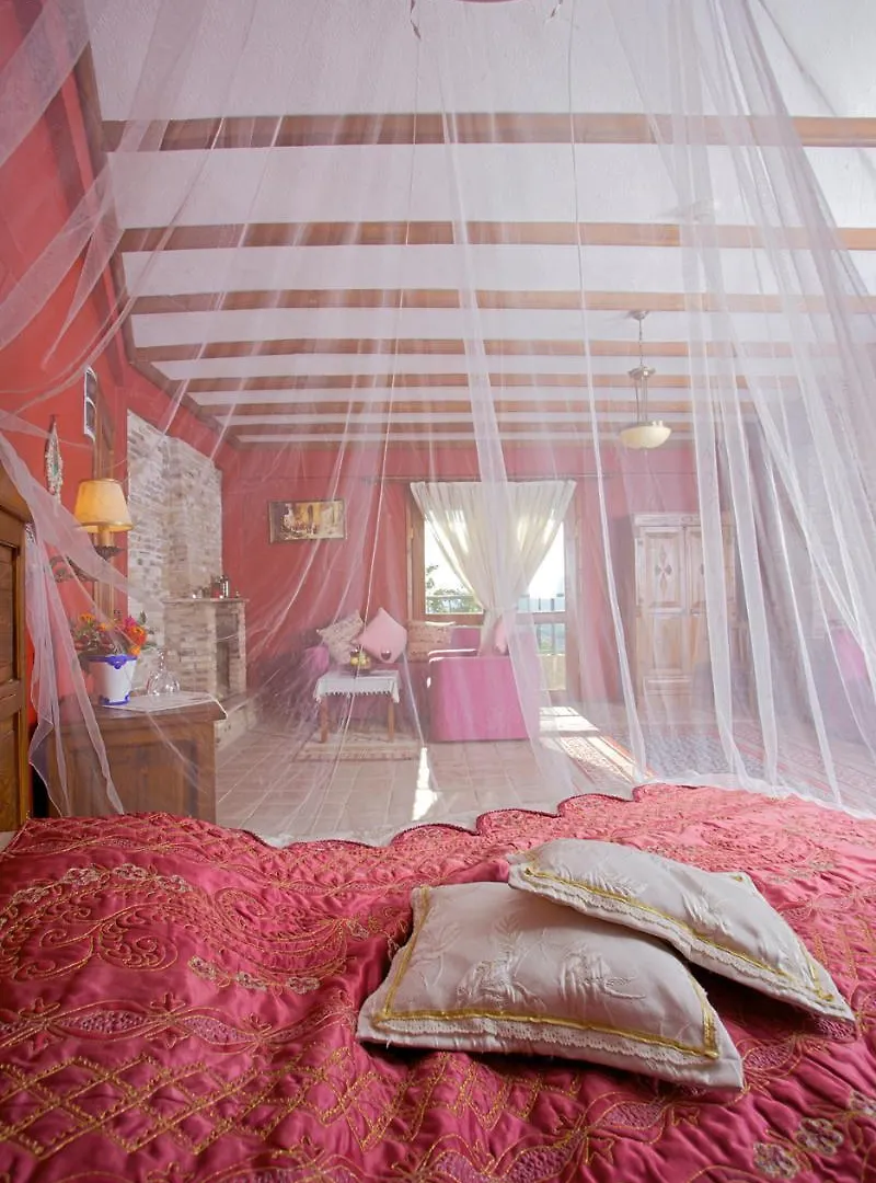 Efes Butik Otel Киразлы